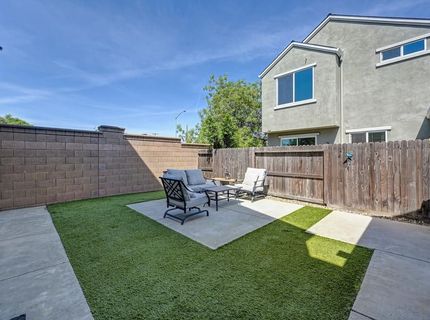 2498 Ben Ali Way, Sacramento, CA 95815 Photo