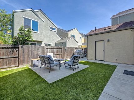 2498 Ben Ali Way, Sacramento, CA 95815 Photo