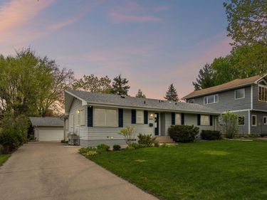 2905 Townview Avenue NE, Saint Anthony, MN 55418