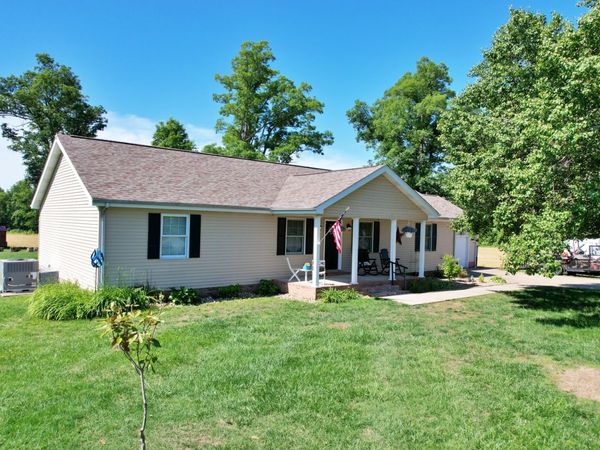 5012 Rosebud Road , Metropolis, IL 62960