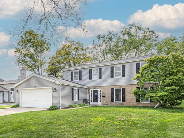 1032 Apple Lane , Lombard, IL 60148