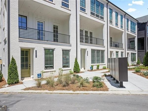 2636 Mackintosh Court, Atlanta, GA 30319