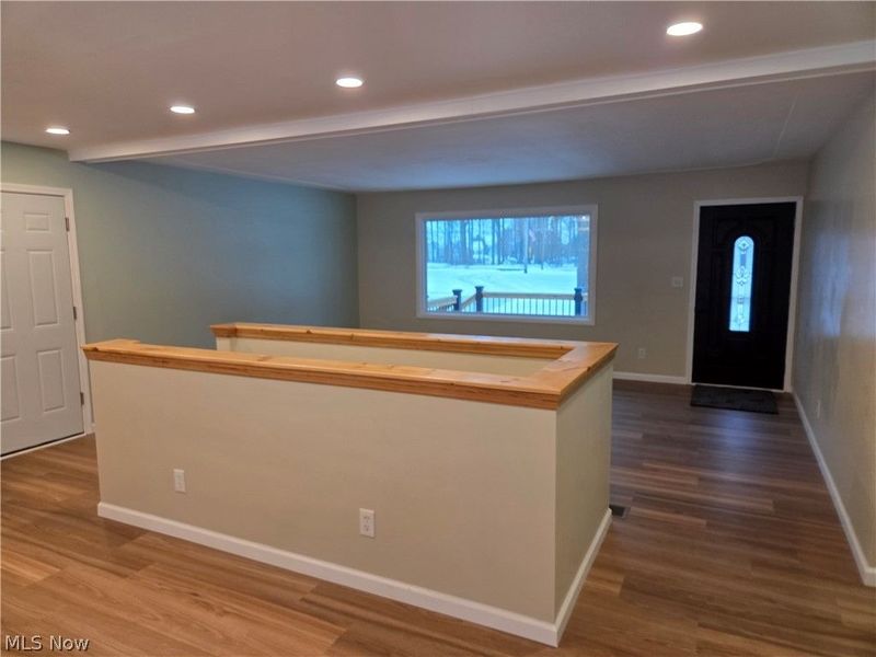 1075 NE River Road, Lake Milton, OH 44429 Photo 5