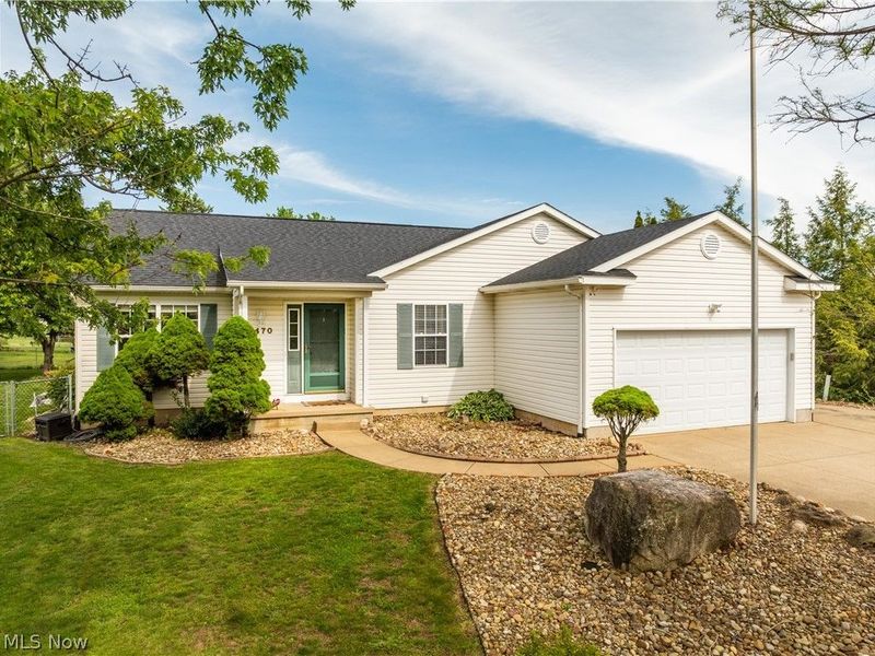 6470 Pilot Knob Avenue NE, Louisville, OH 44641 Photo 1