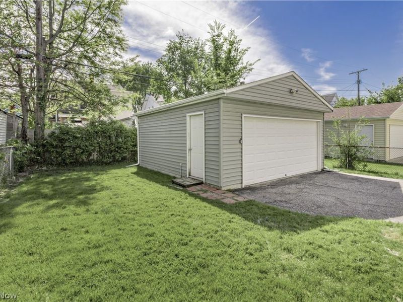 3263 E 134th Street, Cleveland, OH 44120 Photo 40