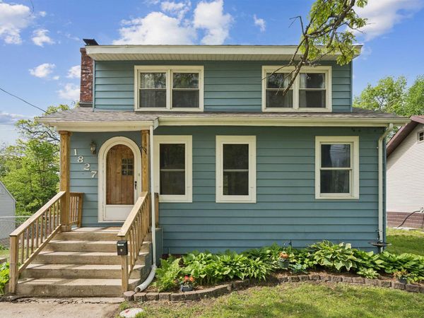 1827 Rainbow Drive, Cedar Falls, IA 50613