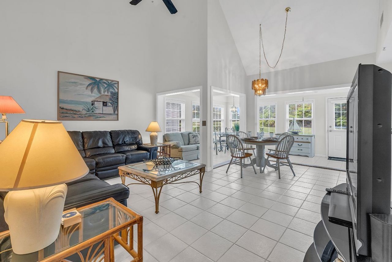 4540 Spyglass Dr. Photo 6