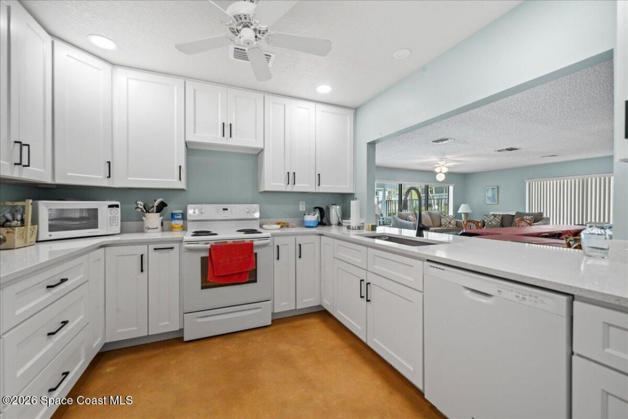 3799 S Banana River Boulevard , Unit 905, Cocoa Beach, FL 32931 Photo