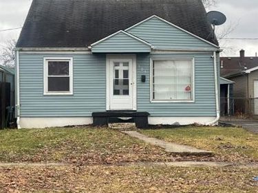 721 Huron Street, Flint, MI 48507
