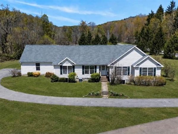 8628 Garlinghouse Road, Naples, NY 14512