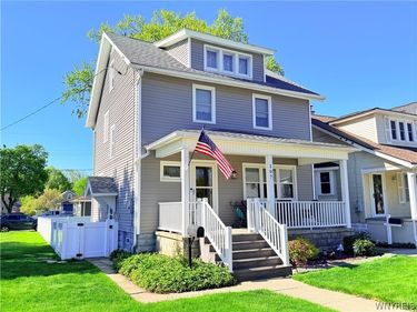107 Downing Street, Buffalo, NY 14220