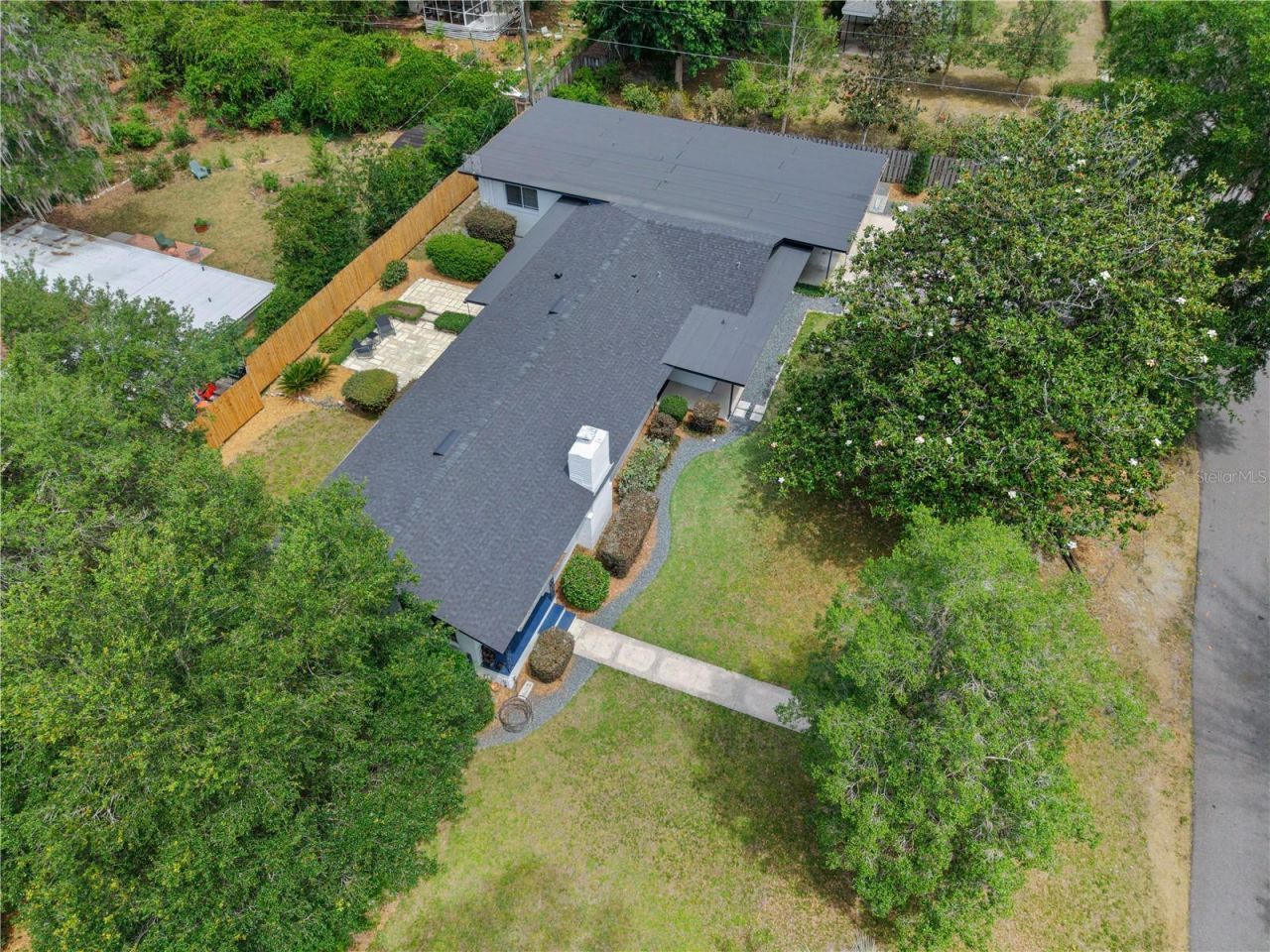 2002 NW 11th Road , Gainesville, FL 32605 Photo