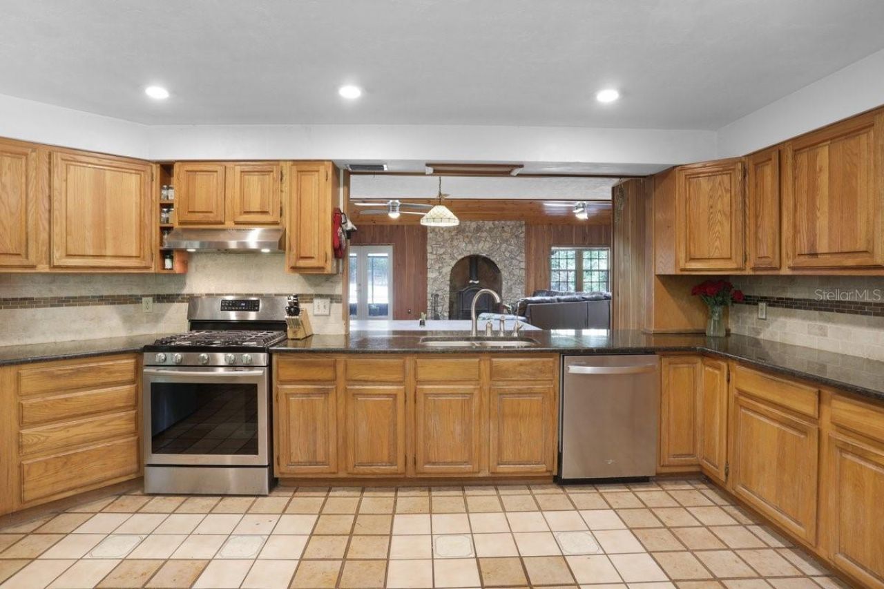 22731 NW 91st Court Road, Micanopy, FL 32667 Photo