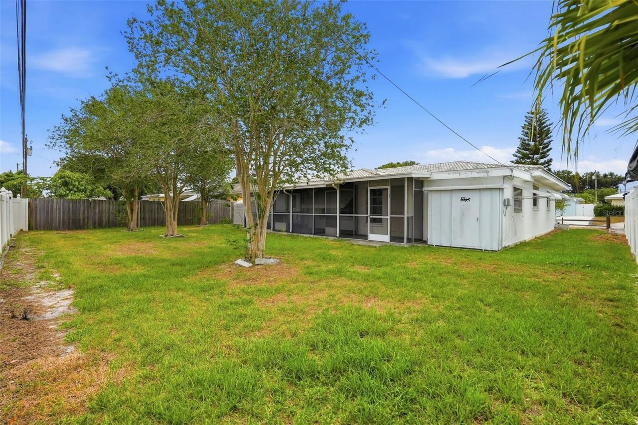 11422 62nd Avenue, Seminole, FL 33772 Photo