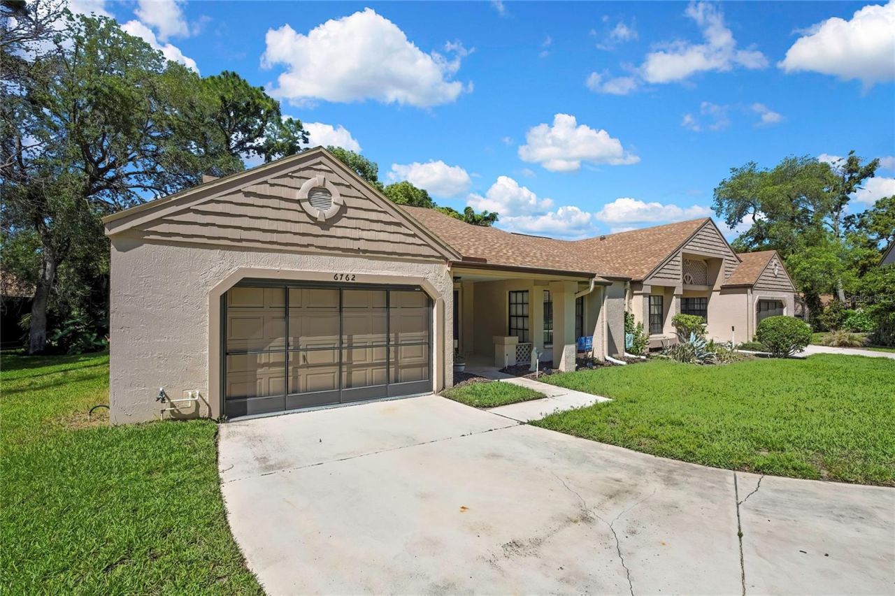 6762 Pearleaf Court, Spring Hill, FL 34606 Photo