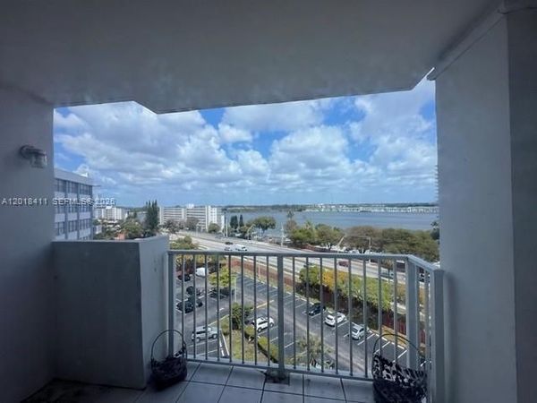 1200 NE Miami Gardens Dr , Unit 912W, Miami, FL 33179