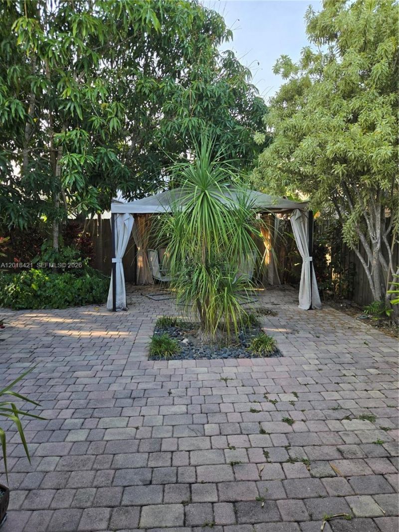 13521 SW 182nd St , Miami, FL 33177 Photo