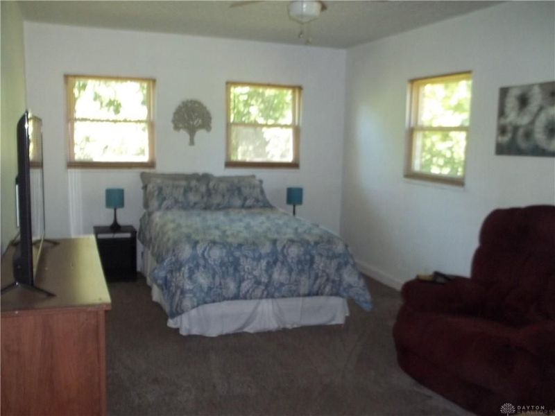 6249 Germantown Pike, Jefferson Township, OH 45417 Photo 3