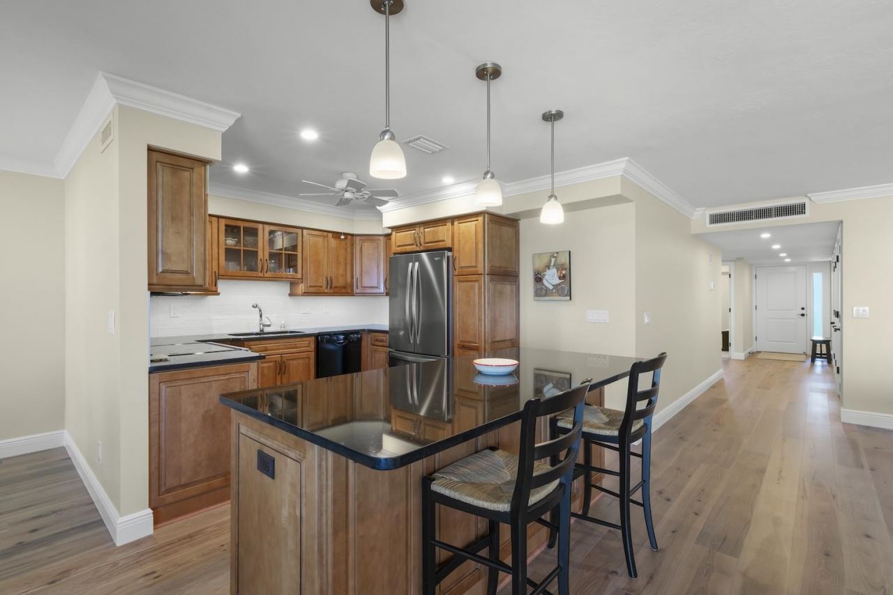 2721 W Gulf Dr, Unit 205, Sanibel, FL 33957 Photo