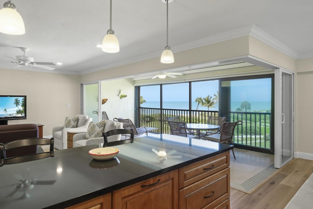 2721 W Gulf Dr, Unit 205, Sanibel, FL 33957 Photo