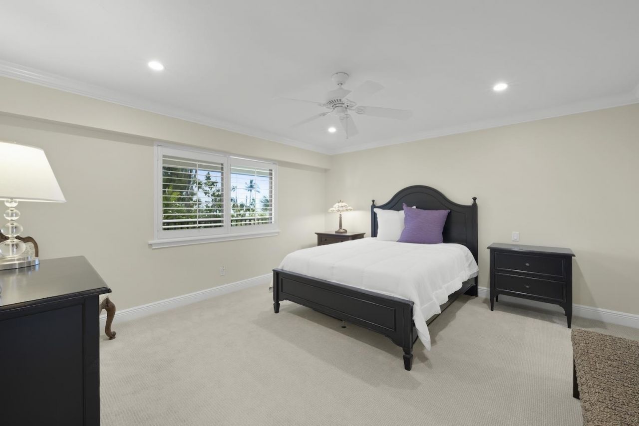 2721 W Gulf Dr, Unit 205, Sanibel, FL 33957 Photo