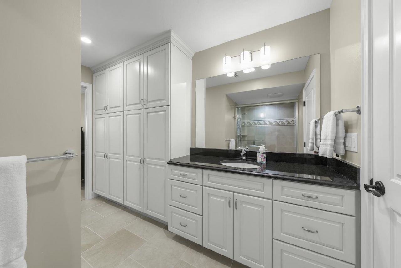2721 W Gulf Dr, Unit 205, Sanibel, FL 33957 Photo