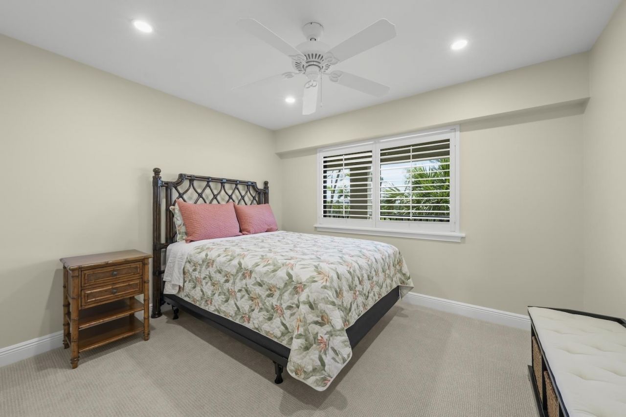2721 W Gulf Dr, Unit 205, Sanibel, FL 33957 Photo