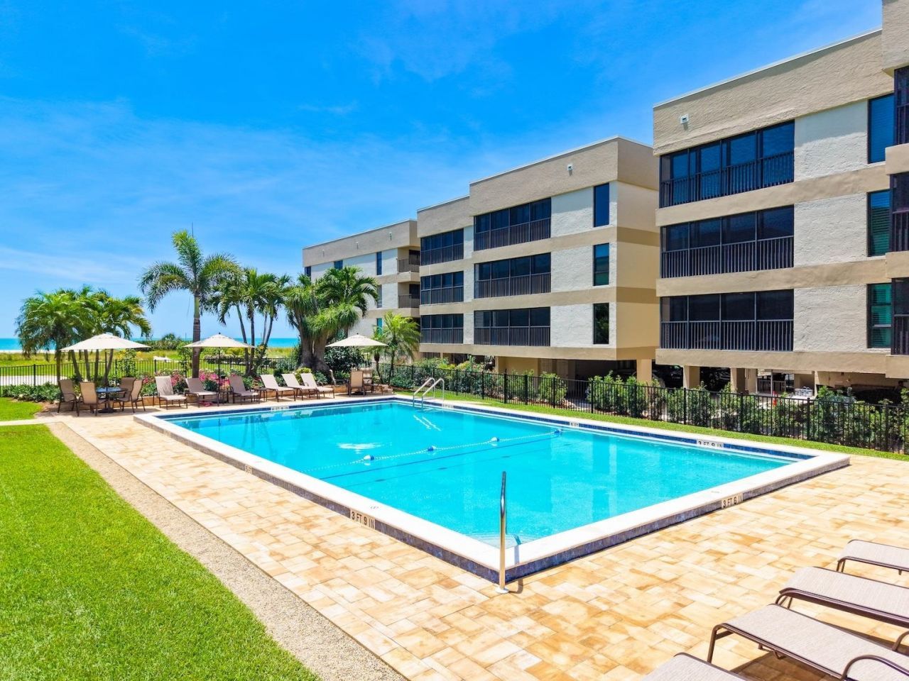 2721 W Gulf Dr, Unit 205, Sanibel, FL 33957 Photo