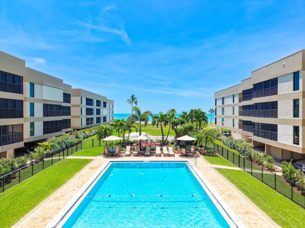 2721 W Gulf Dr, Unit 205, Sanibel, FL 33957 Photo