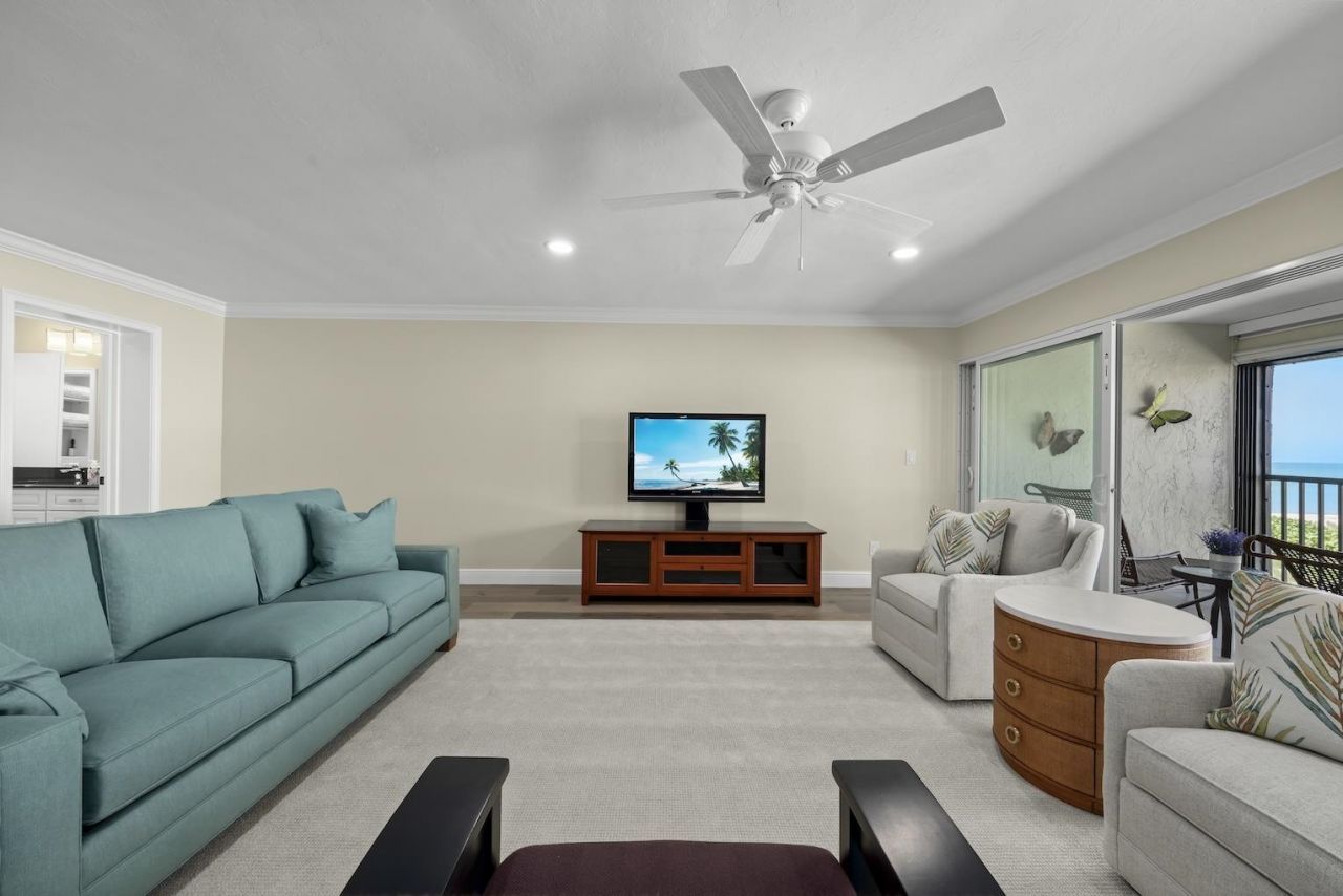 2721 W Gulf Dr, Unit 205, Sanibel, FL 33957 Photo
