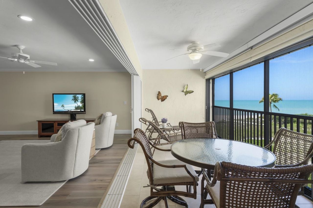 2721 W Gulf Dr, Unit 205, Sanibel, FL 33957 Photo
