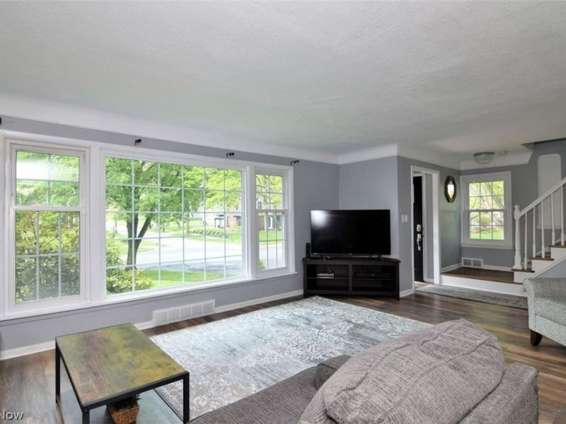 17407 Lomond Boulevard, Shaker Heights, OH 44120 Photo 5