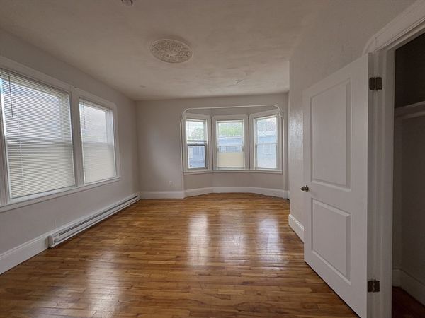 92 Main, Unit 2b, Malden, MA 02148