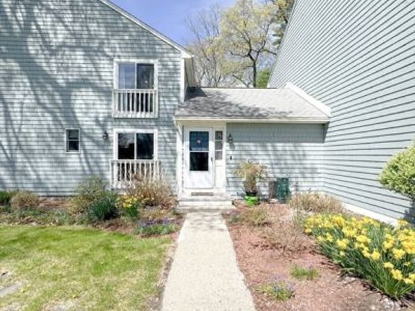 9 Acadia Kimball Rd, Unit 9, Amesbury, MA 01913