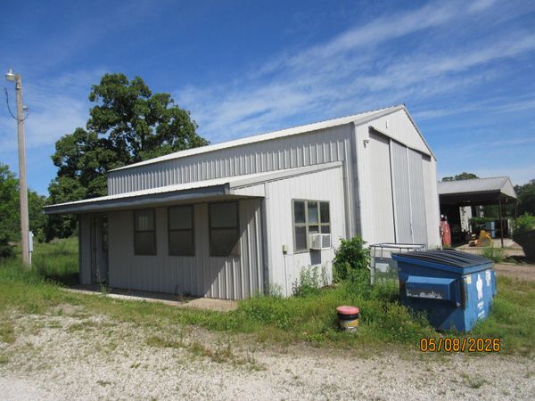 69750 E 152 Road , Wyandotte, OK 74370