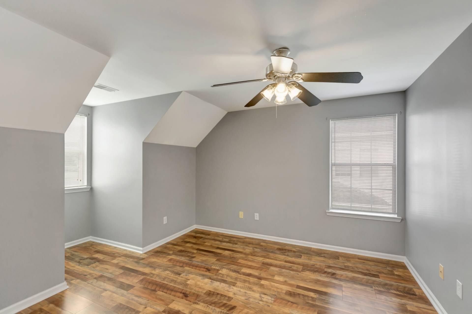 4834 Habersham Lane Photo 19