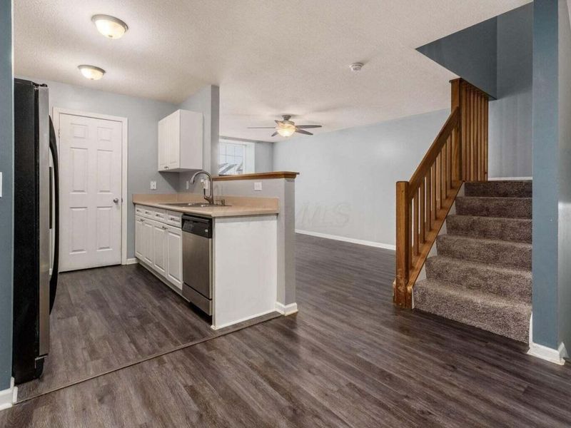289 Slippery Elm Drive , Blacklick, OH 43004 Photo 9