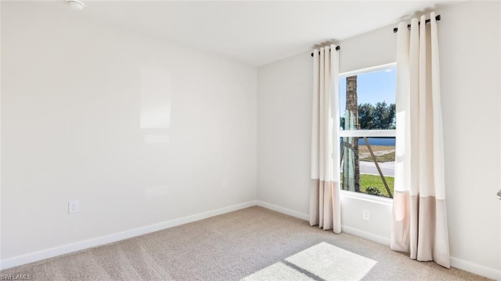 382 Radiant Sun Ln , Lehigh Acres, FL 33936 Photo