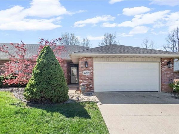 1302 Sedona Villas Drive, Columbia, MO 65203