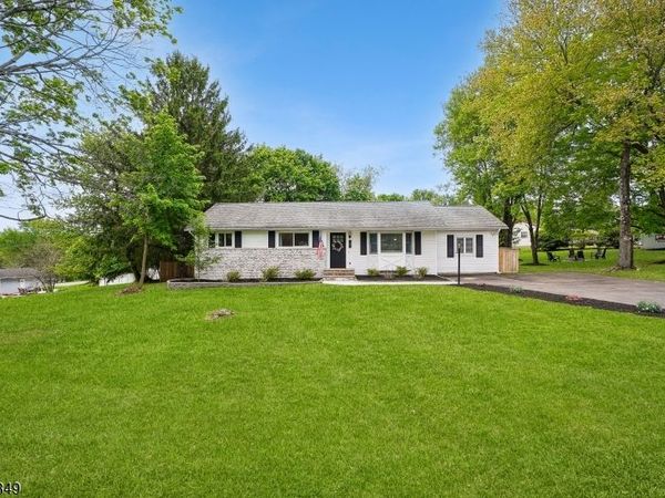 101 Sunnyview Ave West, Mansfield, NJ 07840
