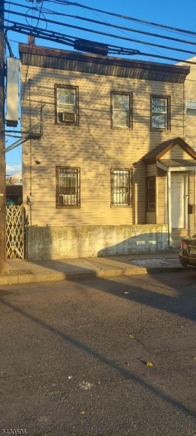 10 Duryea St, Newark, NJ 07103 Main Photo