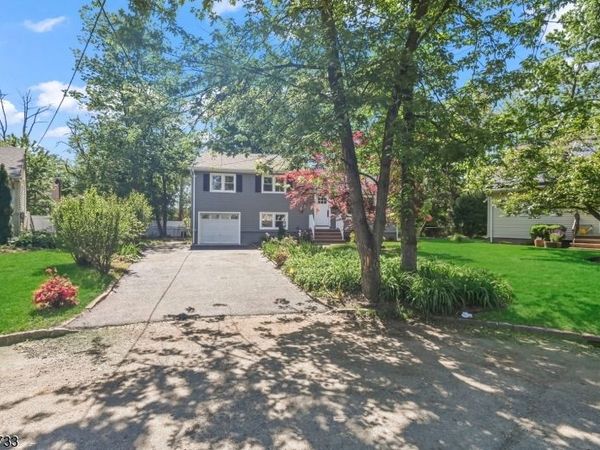 1585 Saint Ann St, Scotch Plains, NJ 07076
