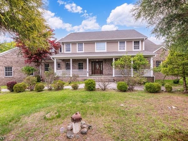 55 Green Terrace Way, West Milford, NJ 07480