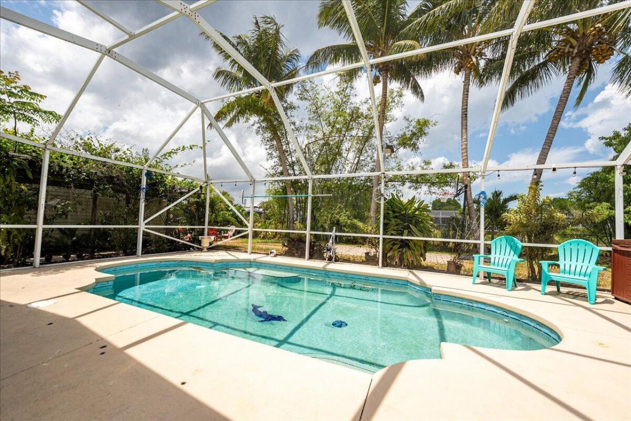 279 SW Glenwood Drive, Port Saint Lucie, FL 34984 Photo