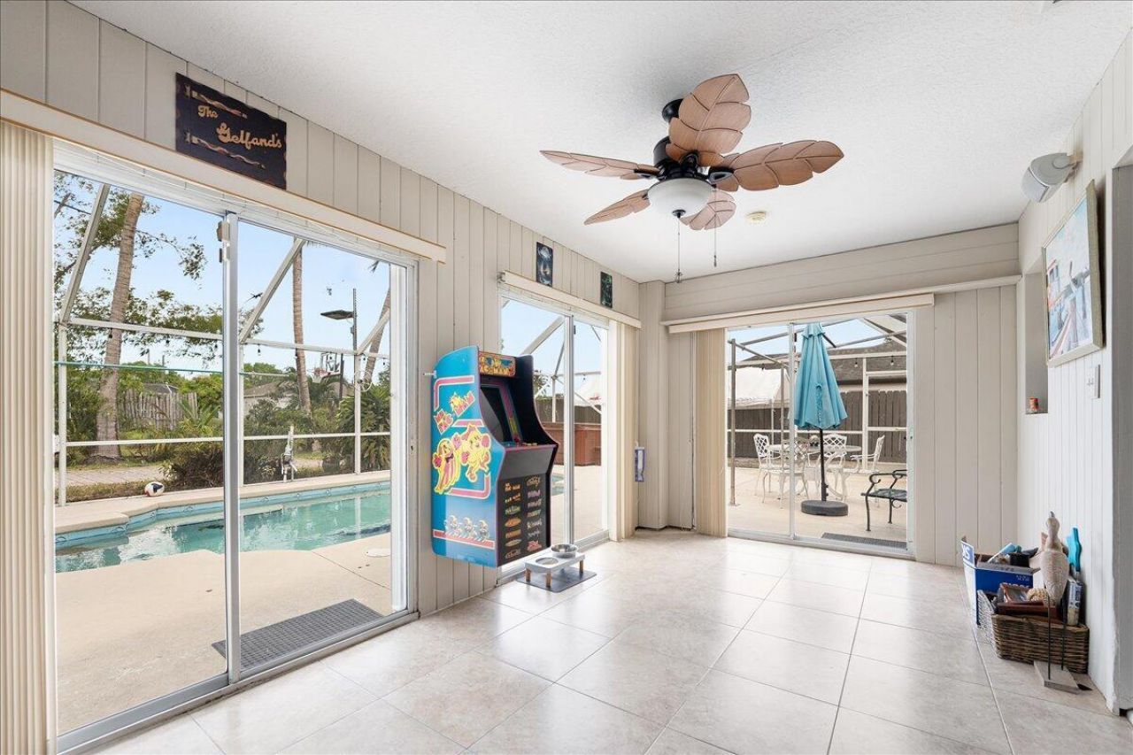 279 SW Glenwood Drive, Port Saint Lucie, FL 34984 Photo