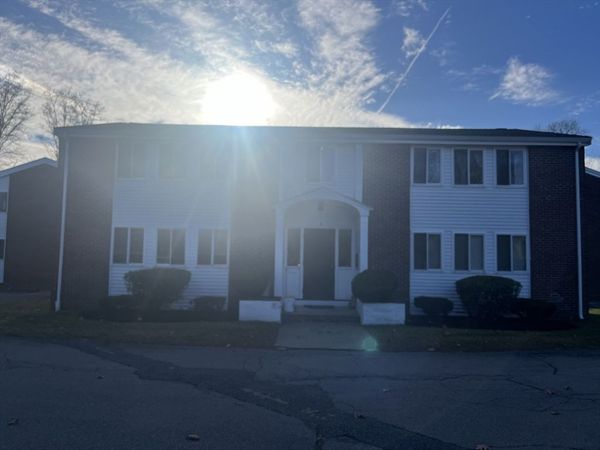 272 Bedford St, Unit B-3, Abington, MA 02351