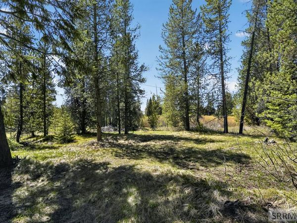4047 Kickapoo Circle, ISLAND PARK, ID 83429