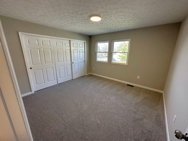 3837 Chickory Avenue, Columbus, OH 43230 Photo 12