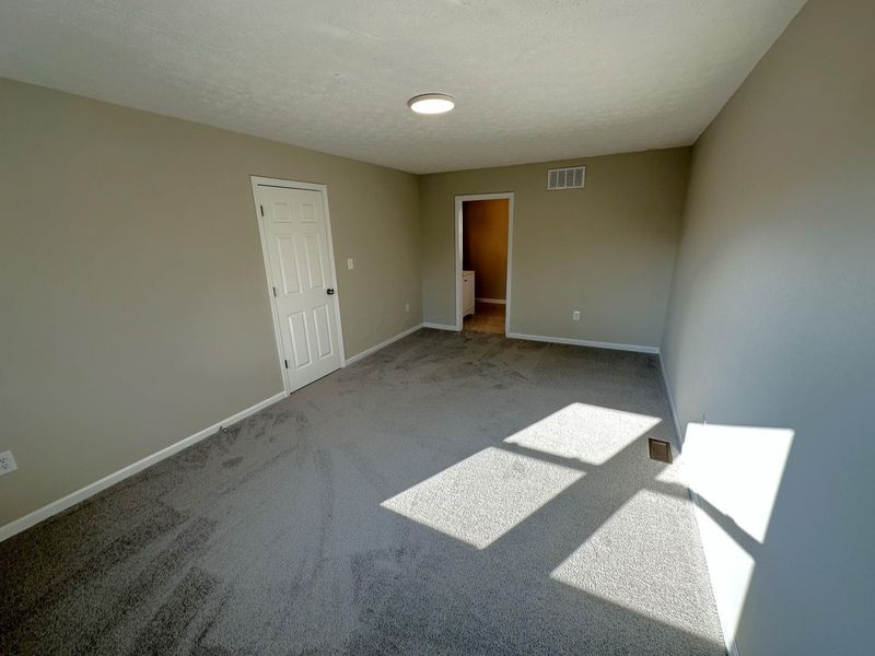 3837 Chickory Avenue, Columbus, OH 43230 Photo 14