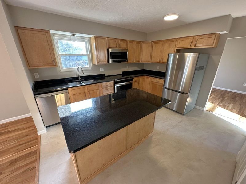 3837 Chickory Avenue, Columbus, OH 43230 Photo 3